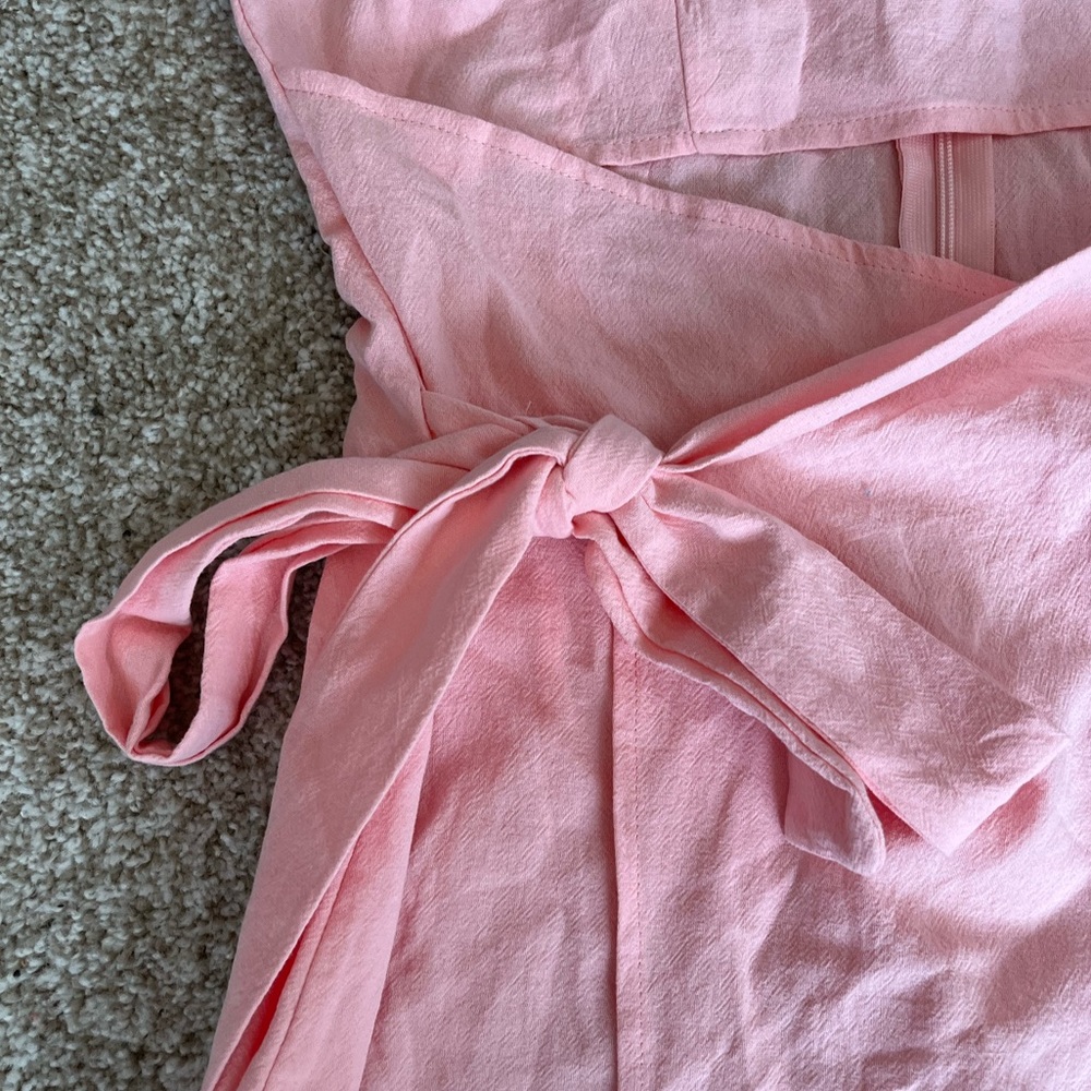 Pink dress - Picture 2 of 4